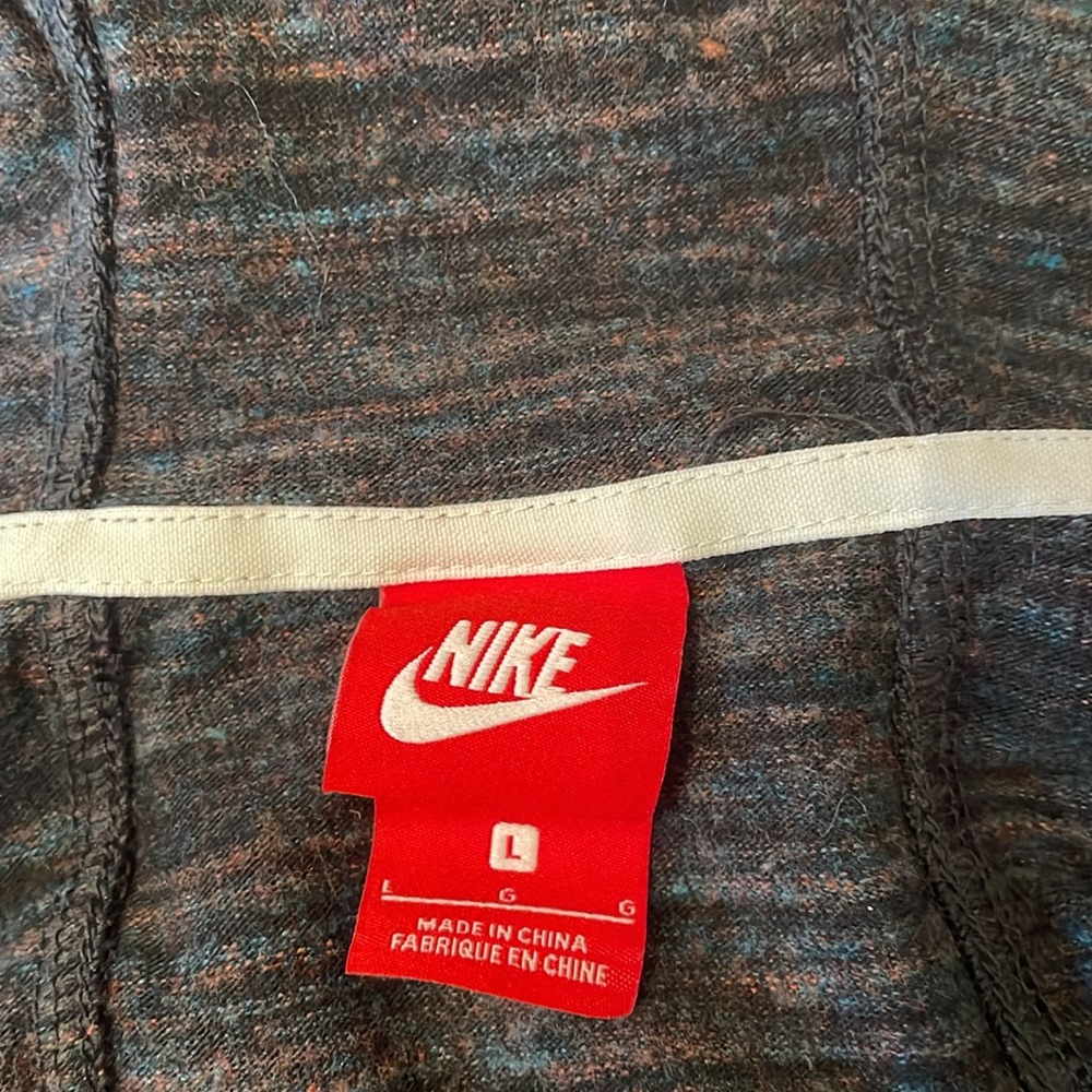 Nike jacket - Picture 6 of 8